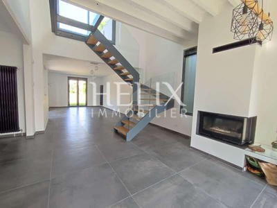 Maison - 165 m² - 7 pièces