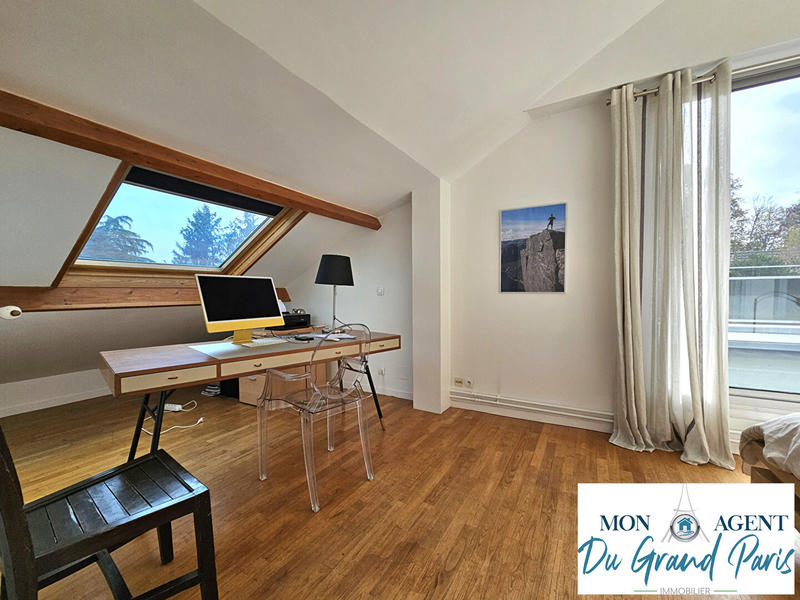 Maison d'architecte - 220 m² - 8 pièces