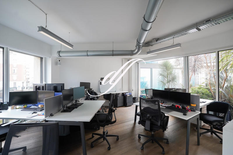Bureau - 149 m²