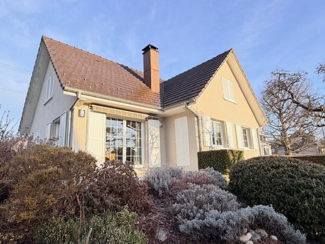 Maison - 171 m² - 7 pièces