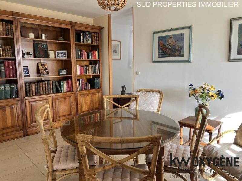 Maison - 216 m² - 6 pièces