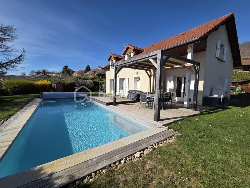Villa - 156 m² - 7 pièces