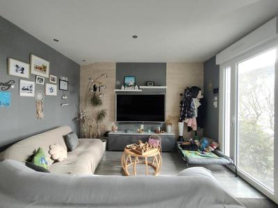 Pavillon - 160 m² - 9 pièces