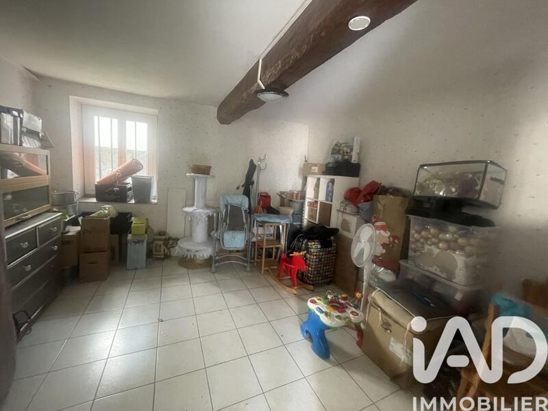 Maison - 259 m² - 4 pièces