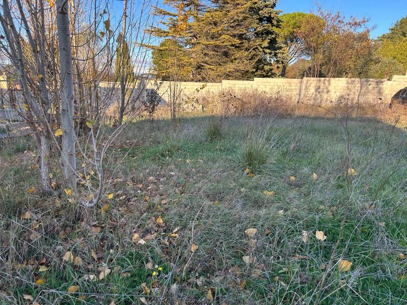 Terrain constructible - 1 013 m²