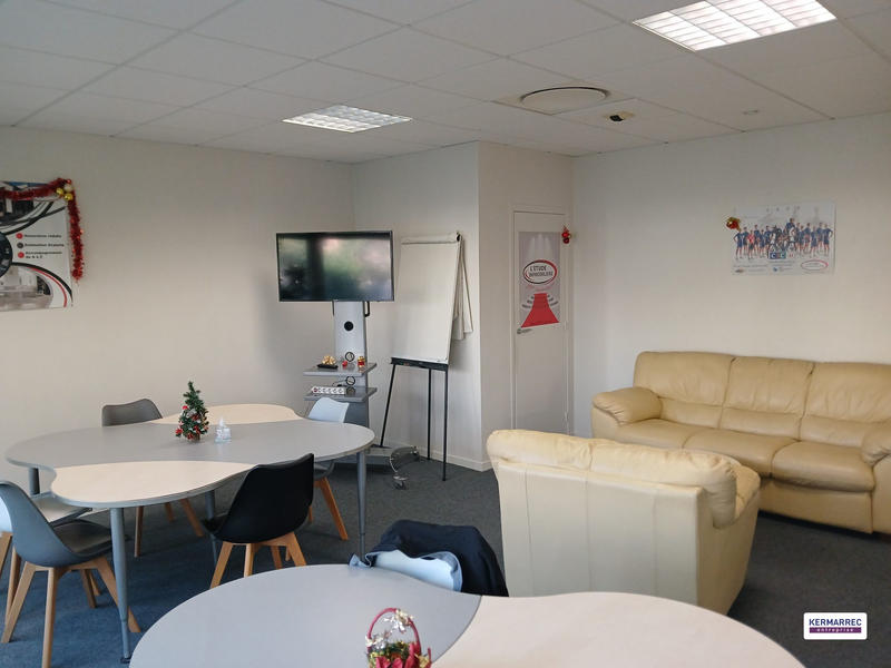 Bureau - 427 m²