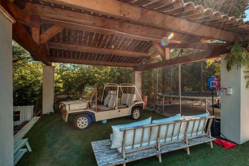 Villa - 265 m² - 6 pièces