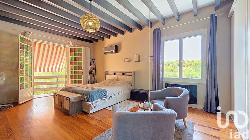 Maison - 246 m² - 7 pièces