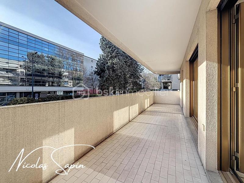 Appartement - 84 m² - 3 pièces