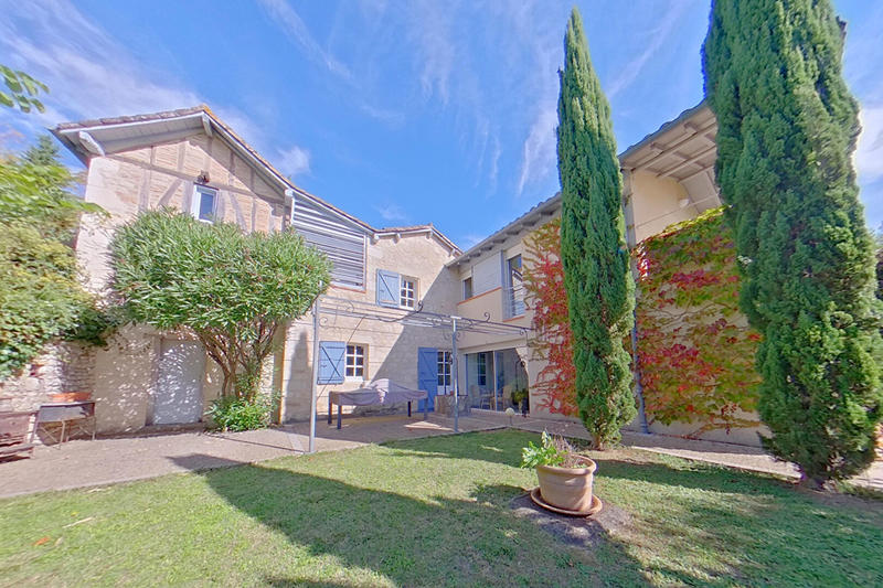 Maison - 165 m² - 5 pièces