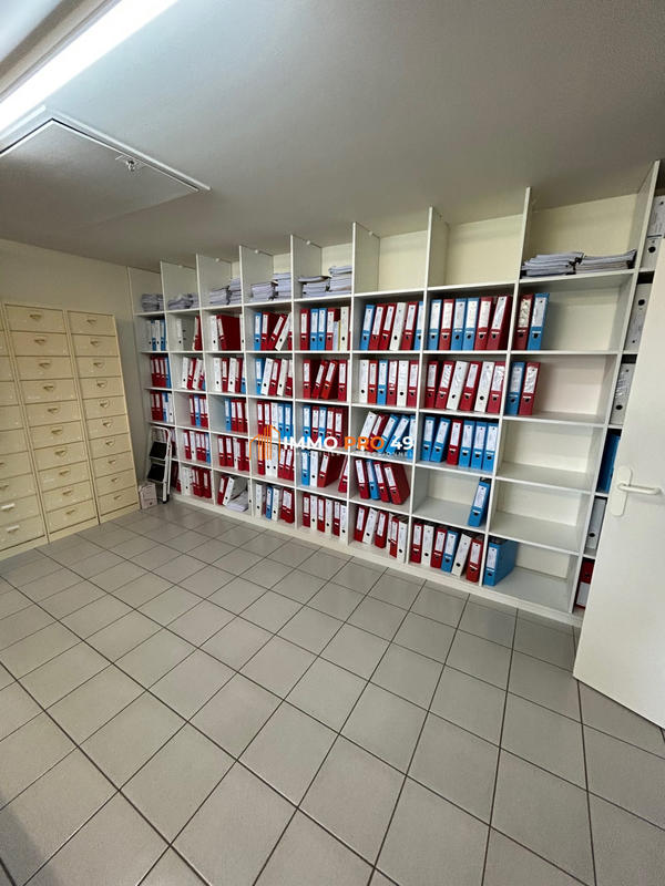 Bureau - 160 m² - 7 pièces