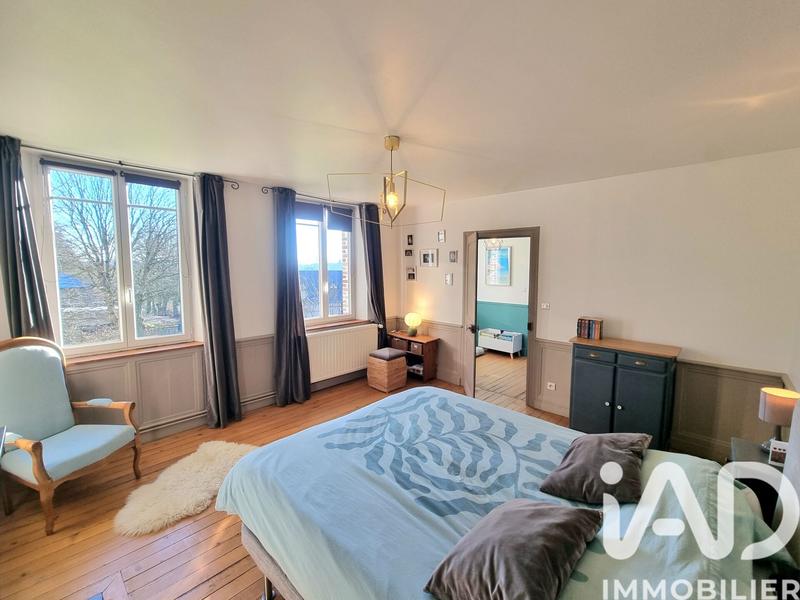 Maison - 200 m² - 10 pièces