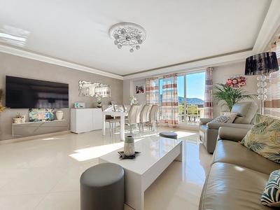 Duplex - 195 m² - 7 pièces