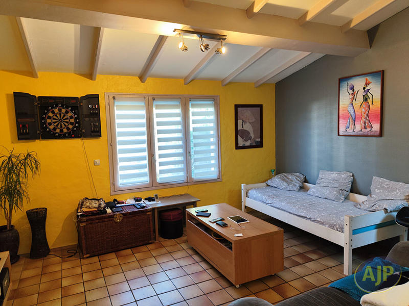 Maison - 122 m² - 6 pièces