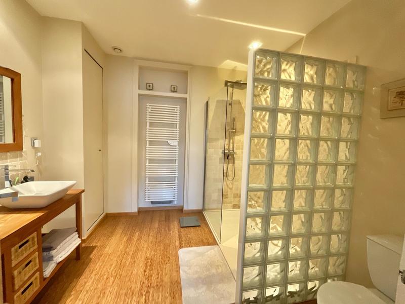 Maison - 164 m² - 8 pièces