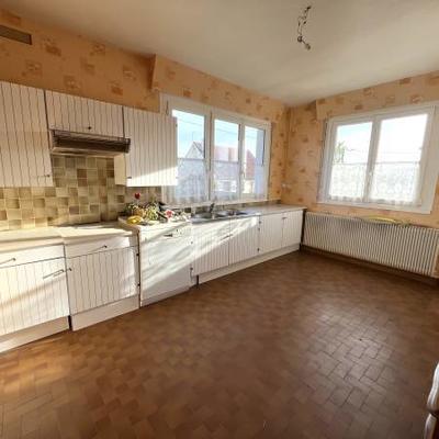 Maison - 103 m² - 6 pièces