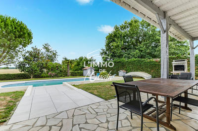 Maison - 105 m² - 4 pièces