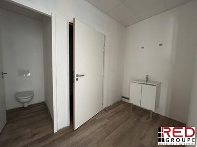 Bureau - 183 m² - 1 pièce