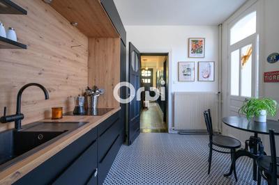 Maison - 140 m² - 5 pièces