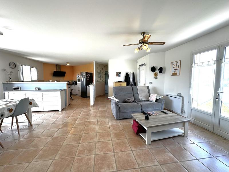 Maison traditionnelle - 108 m² - 5 pièces