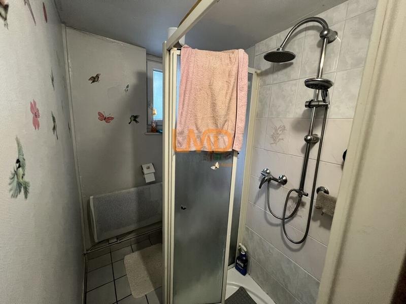 Immeuble - 144 m² - 8 pièces