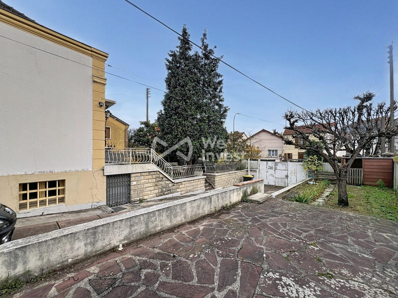 Maison - 104 m² - 5 pièces