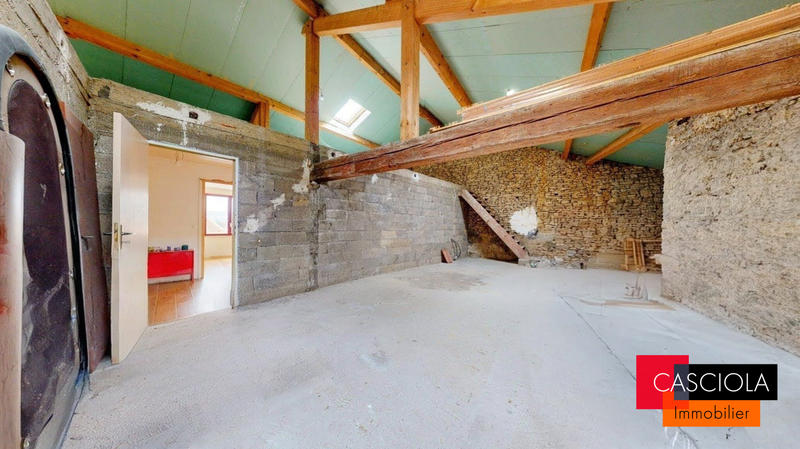 Maison - 200 m² - 5 pièces