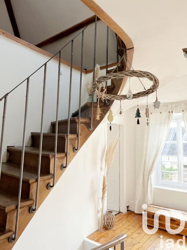 Maison - 252 m² - 7 pièces