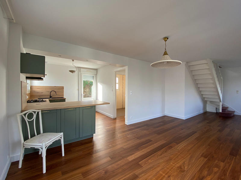 Maison - 90 m² - 5 pièces