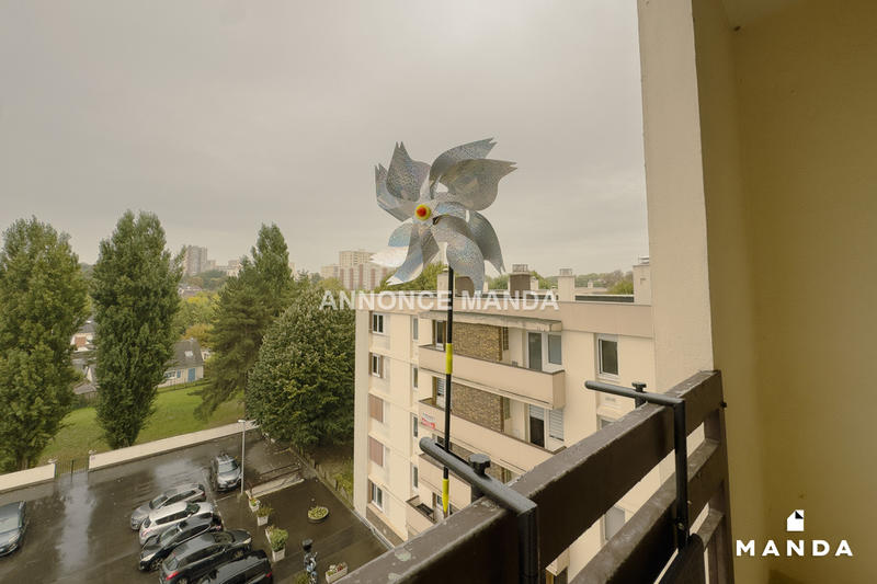 Chambre - 13 m² - 6 pièces