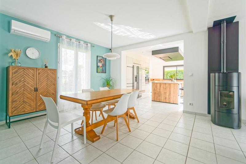 Maison - 140 m² - 6 pièces