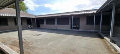 Local commercial - 900 m² - 1 pièce