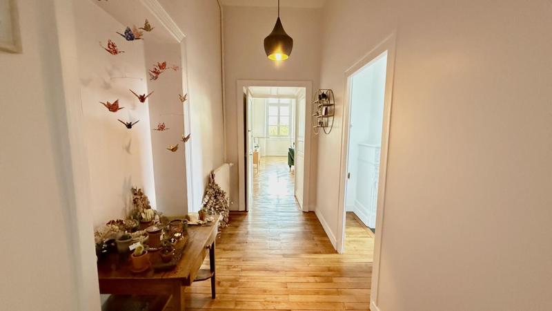 Appartement - 166 m² - 5 pièces