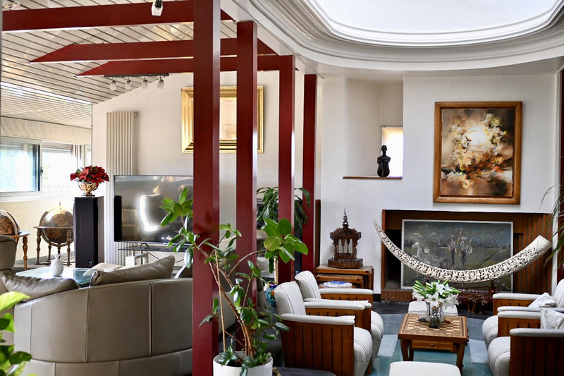 Duplex - 241 m² - 7 pièces