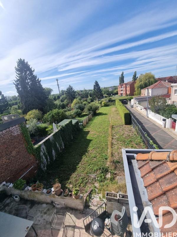 Maison - 250 m² - 12 pièces