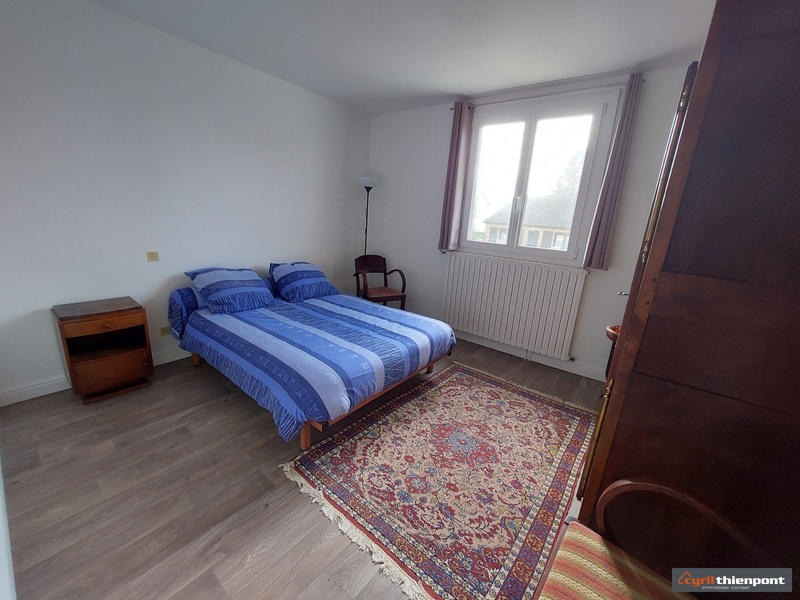 Maison - 177 m² - 8 pièces