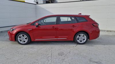 Toyota Corolla Sport Touring 122h Dynamic Business +
