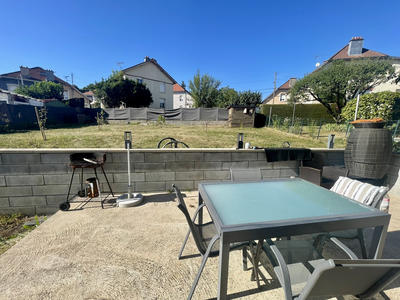 Maison - 92 m² - 5 pièces