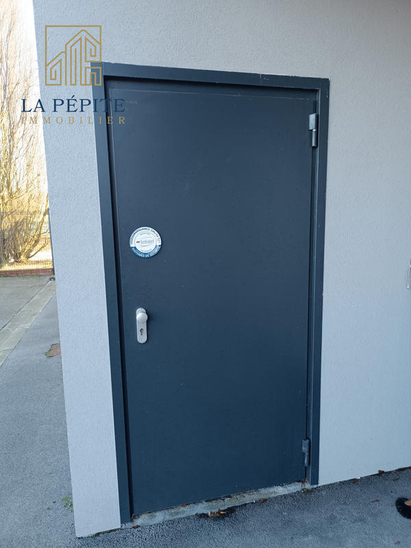 Local commercial - 192 m² - 2 pièces