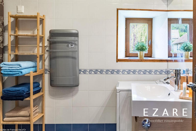 Maison - 379 m² - 13 pièces