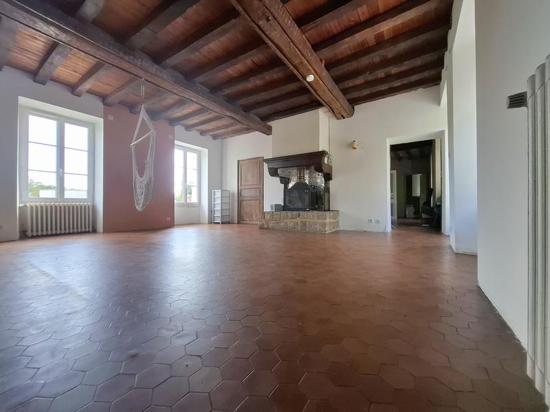 Maison - 161 m² - 6 pièces