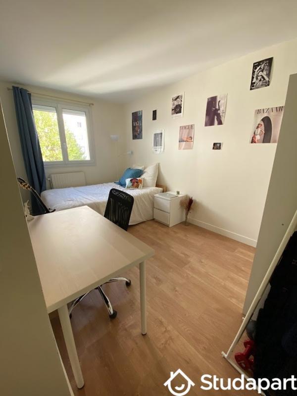 Chambre - 10 m² - 1 pièce