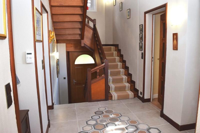 Maison - 169 m² - 7 pièces