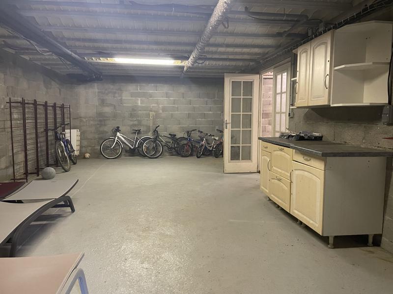 Maison traditionnelle - 183 m² - 6 pièces