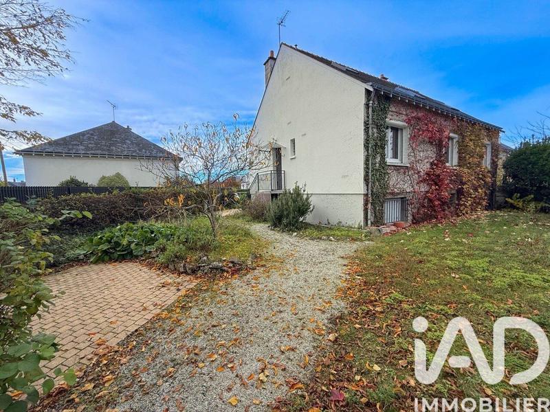 Maison - 140 m² - 8 pièces