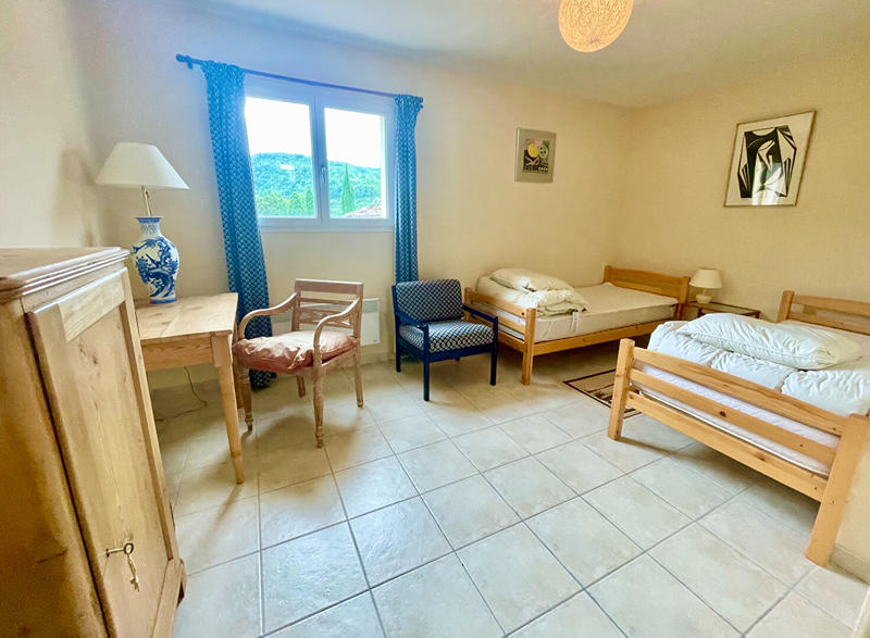 Maison - 137 m² - 5 pièces