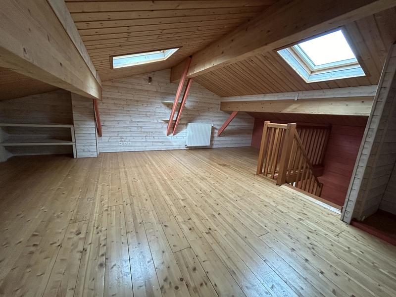 Maison jumelée - 102 m² - 4 pièces