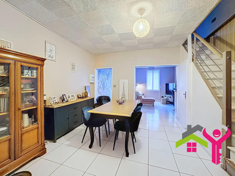 Maison - 110 m² - 4 pièces