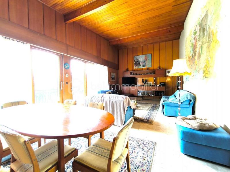 Maison d'architecte - 361 m² - 8 pièces