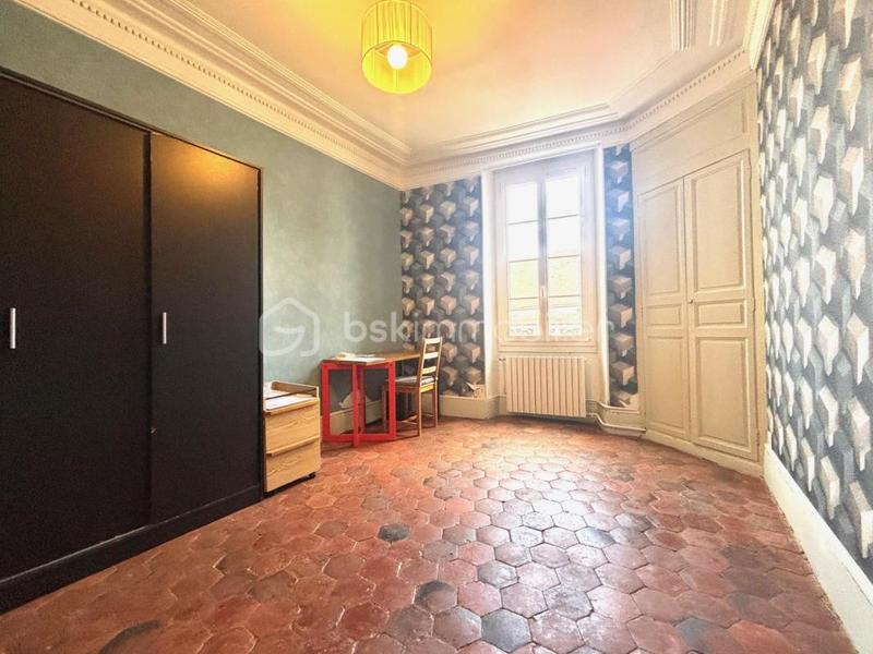 Maison ancienne - 220 m² - 8 pièces